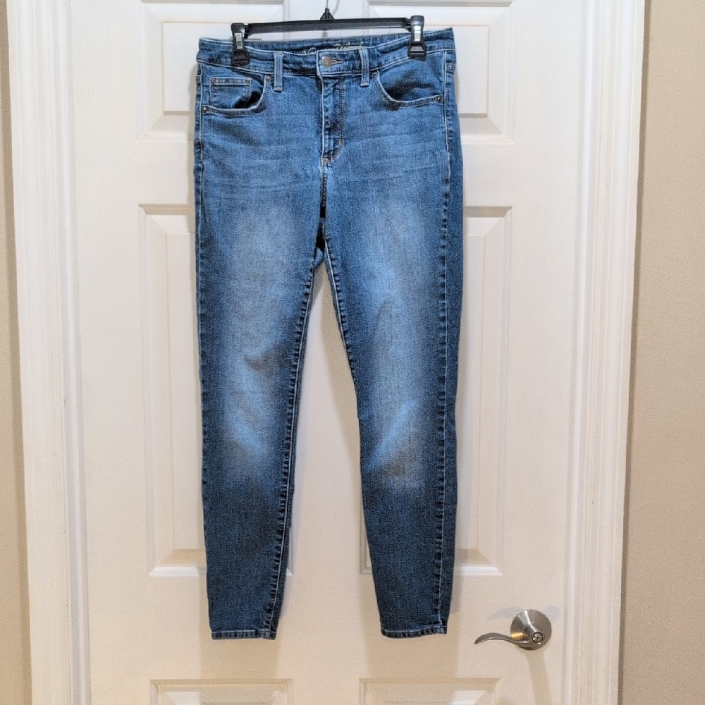 Universal Thread Women's Skinny Jeans - Blue